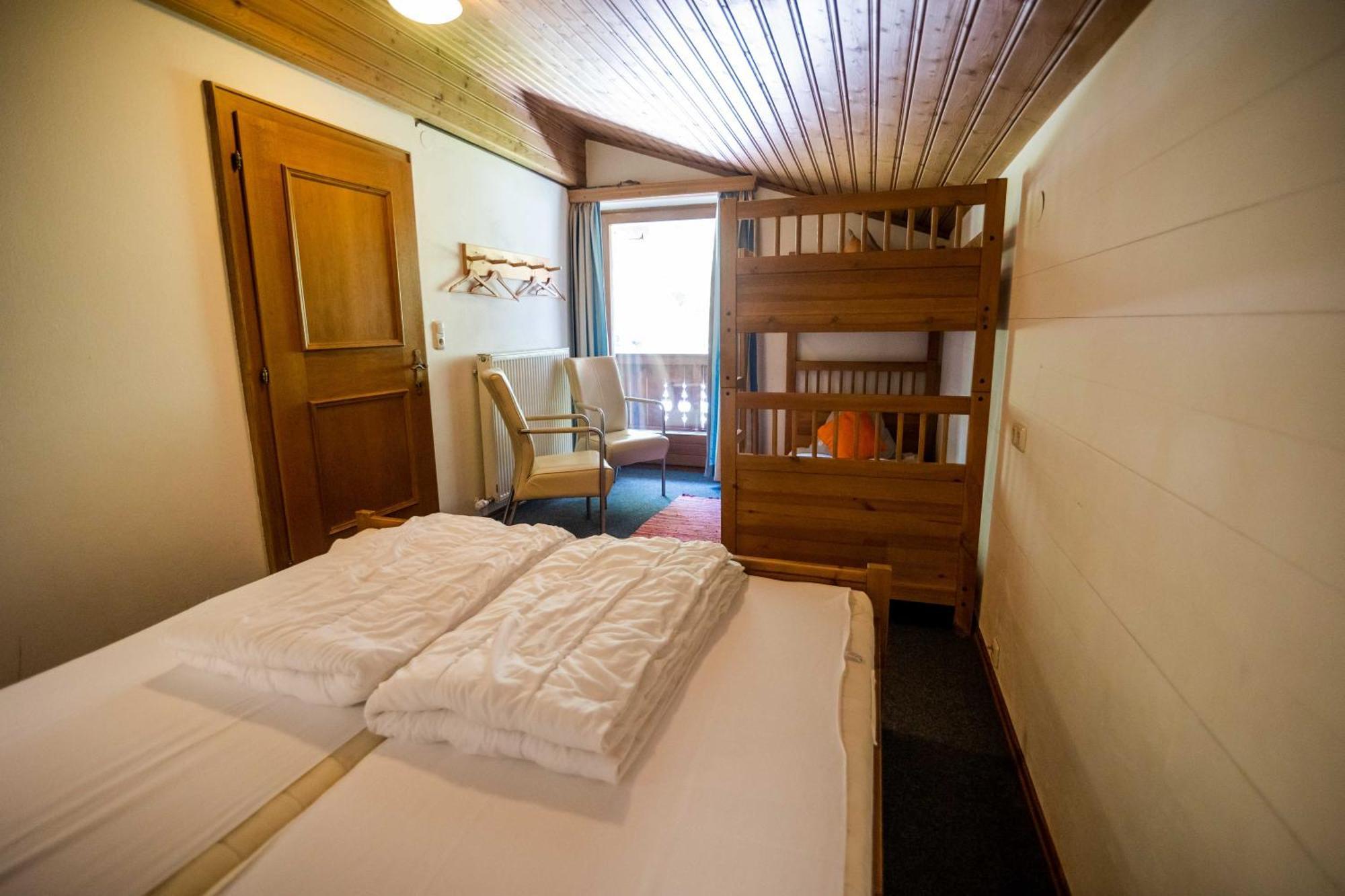Chalet 3 Musketiers Viehhofen Ruang foto